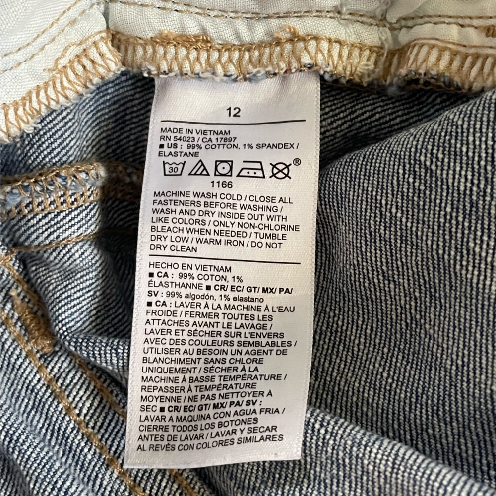 Old Navy High-Rise Straight Crop Jeans - Medium Blue Wash - Picture 3 of 5